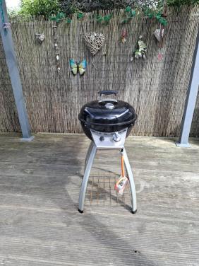 Gas barbecue