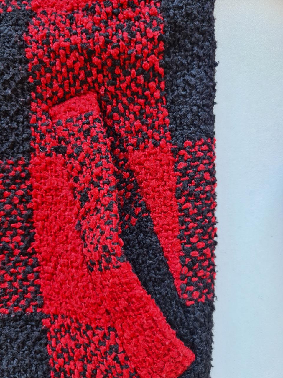 Stijlvolle geruite jas van IVIVI in rood en zwart Maat L