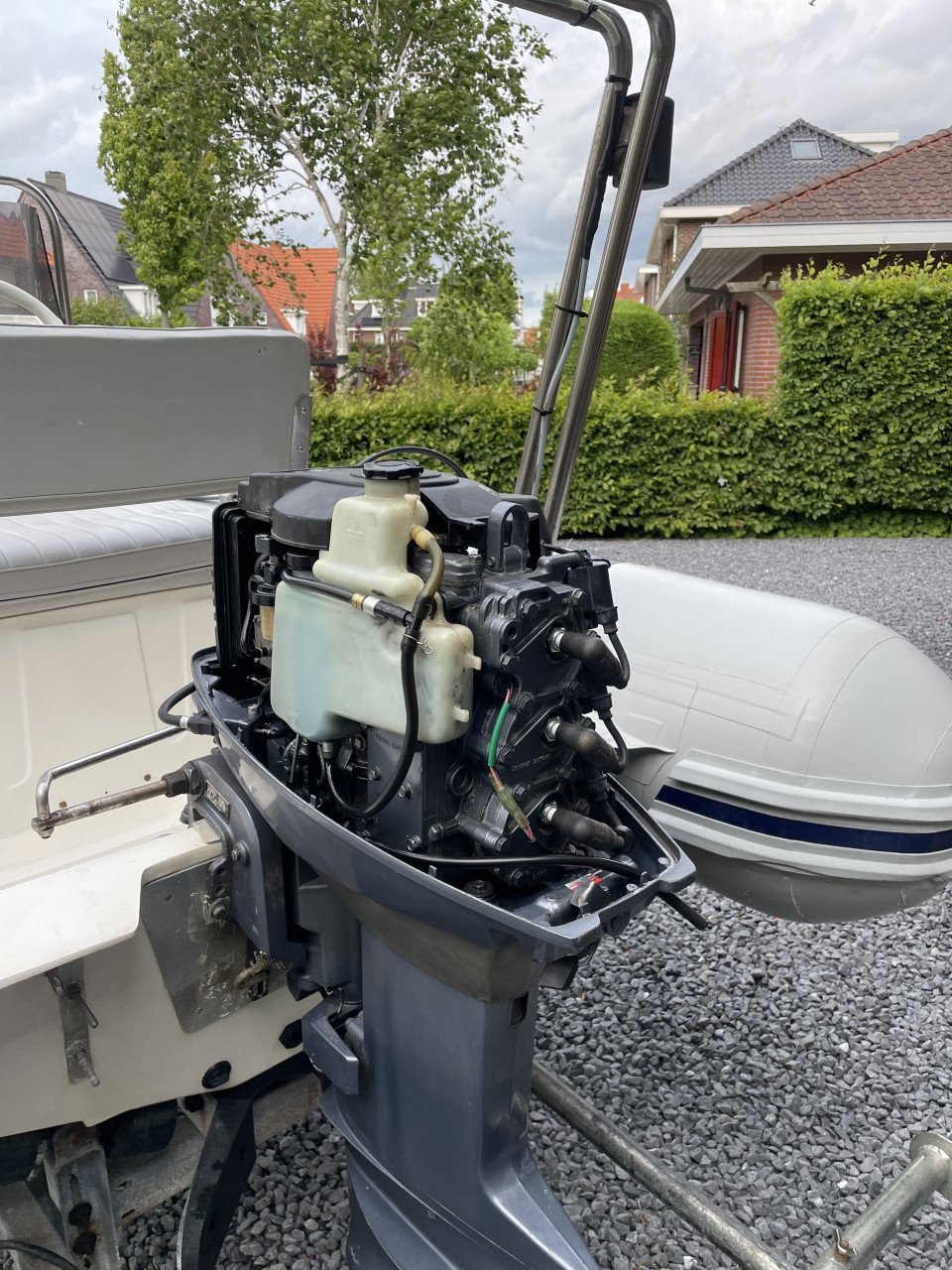 AB 390VS met Yamaha 30PK