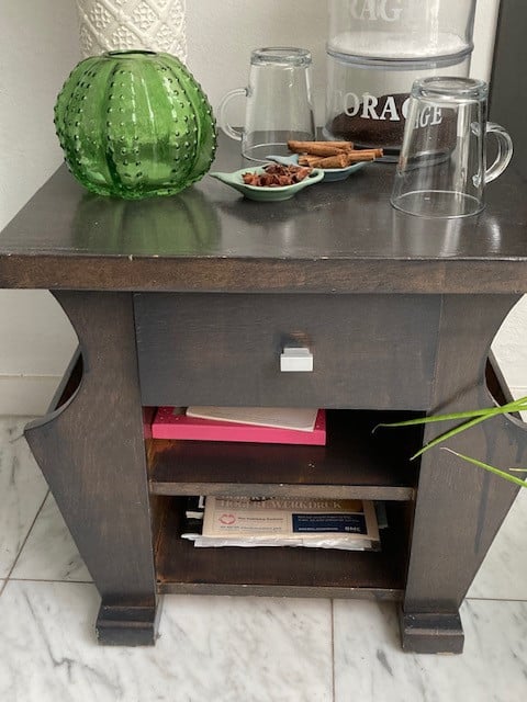 Bijzettafel / opbergmeubel