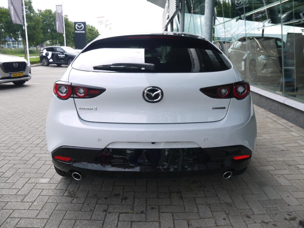Mazda 3 2.5 e-skyactiv-g m hybrid 140 homura