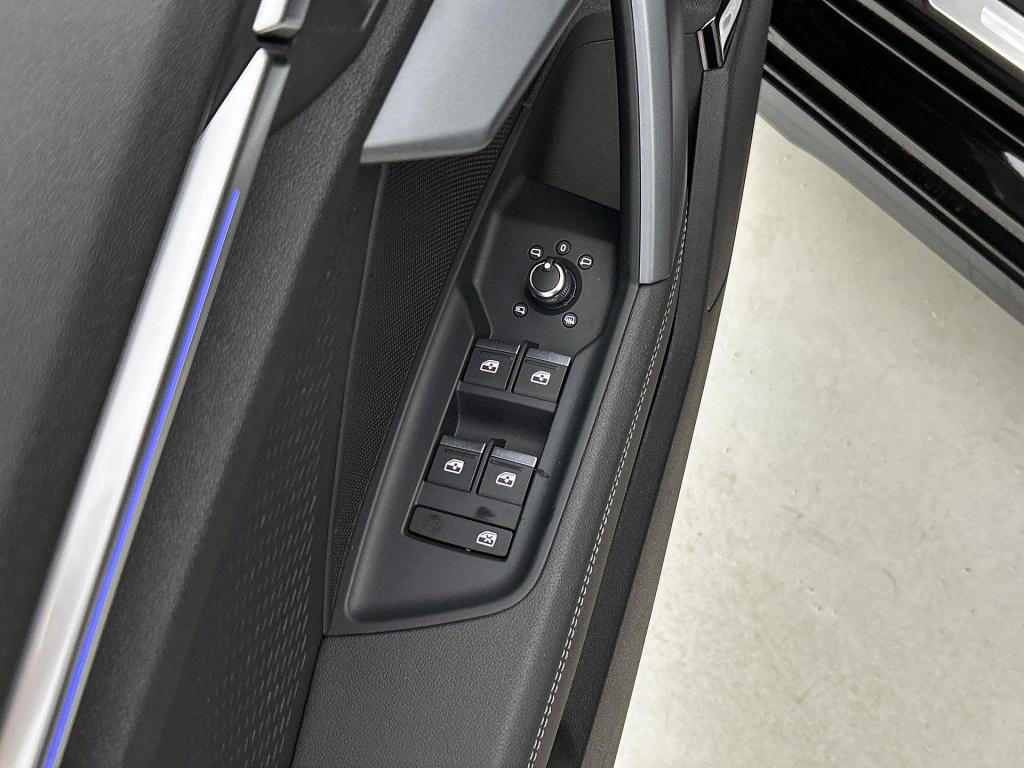 Audi A3 sportback 35 tfsi s edition | 2x s-line | panoramadak | sonos | mat