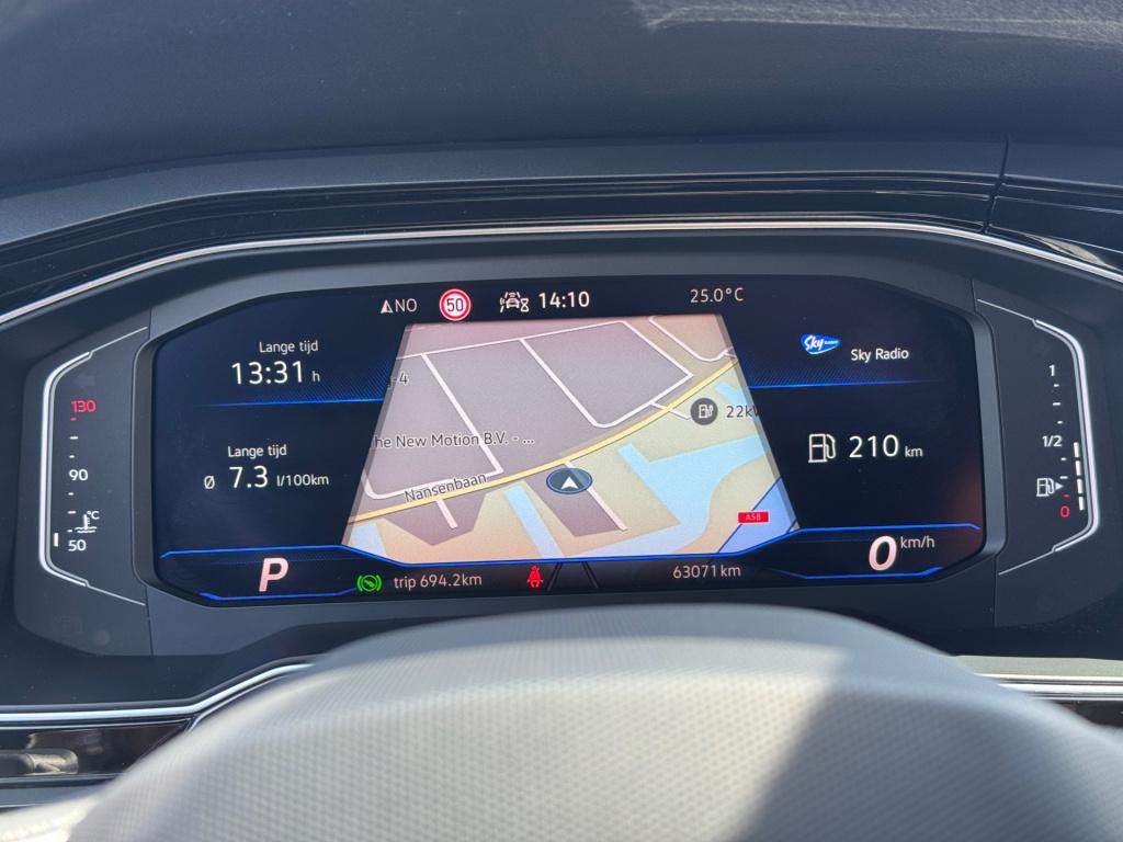 Volkswagen Taigo 1.5 tsi r-line * panoramadak * virtual cockpit * led * 18 