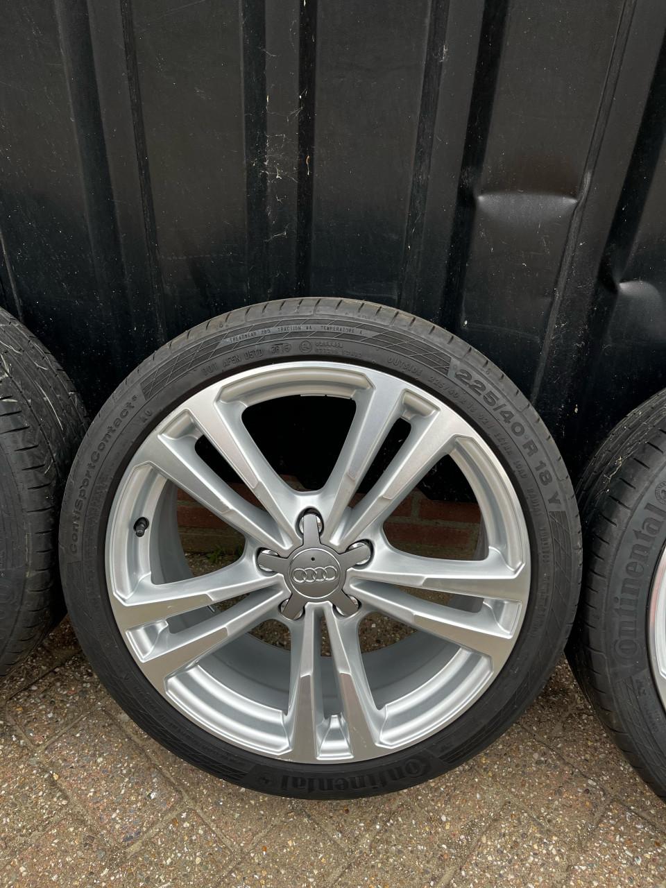 Originele Audi A3 S-line, 18 inch velgen (5x112).