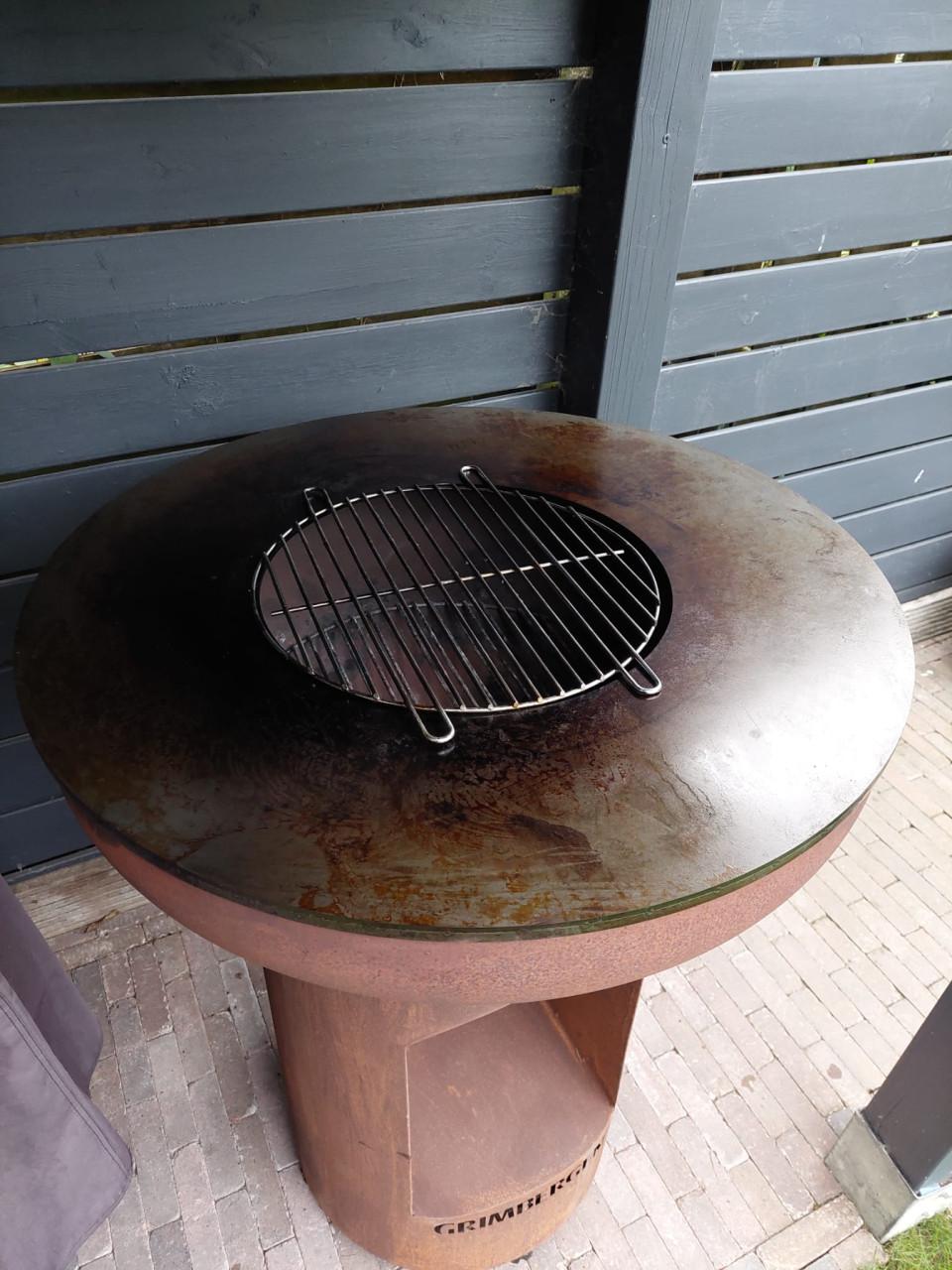 Bon Feu buitenkeuken/bbq. Speciale editie van Grimbergen