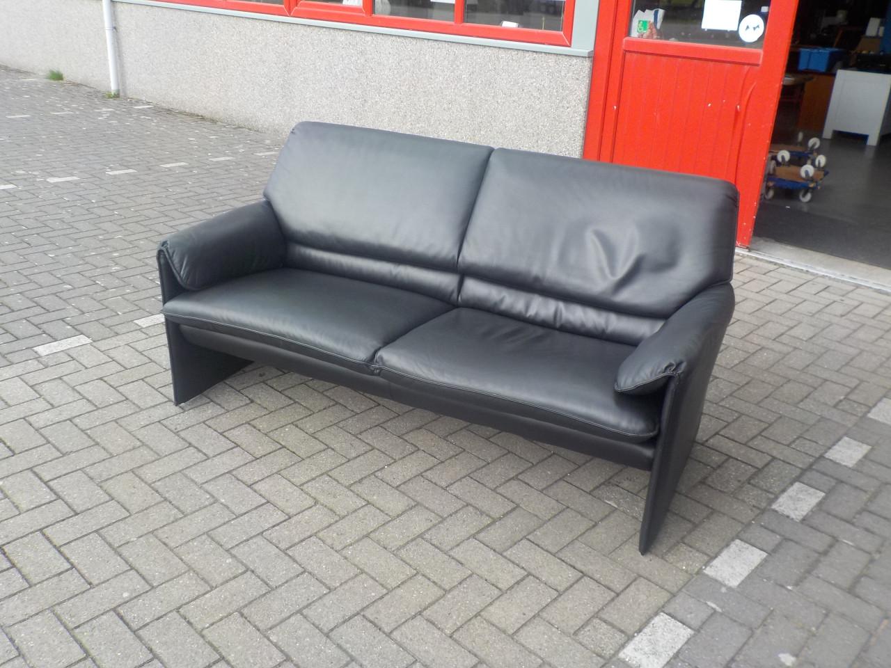 LeoLux mooie kwaliteit bank in zeer goede staat