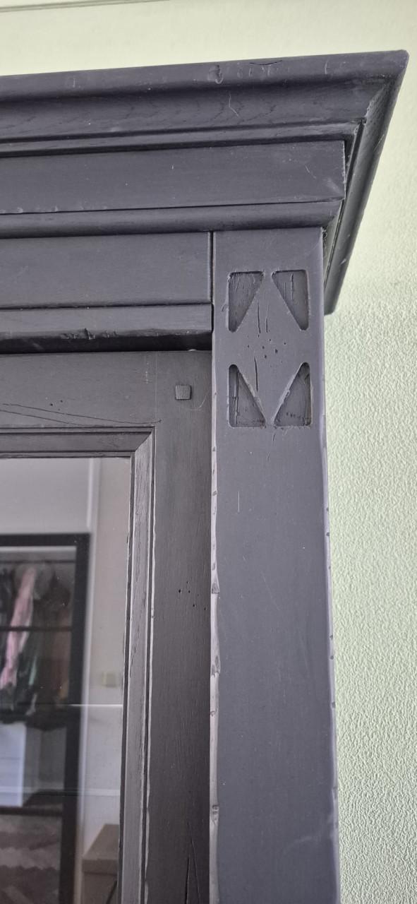 Kast, buffetkast, mat zwarte krijtverf