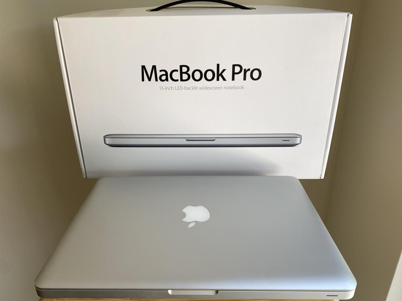 Apple MacBook Pro 13-inch