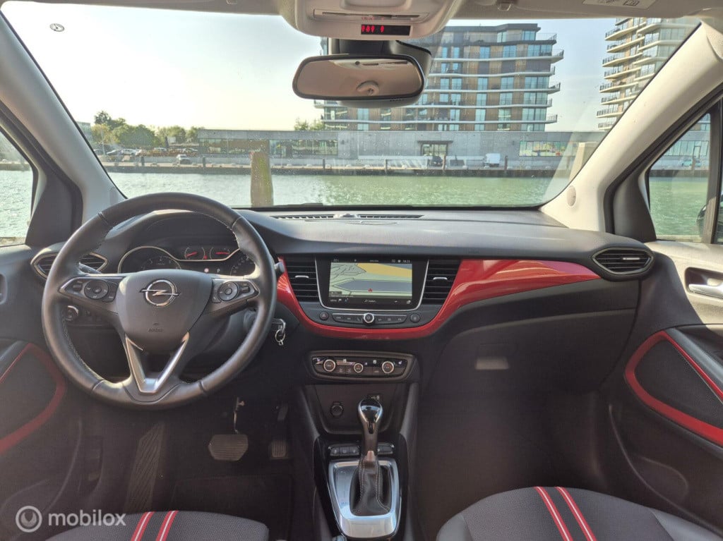 Opel Crossland X 1.2 turbo gs-line / btw auto / fabrieksgarantie