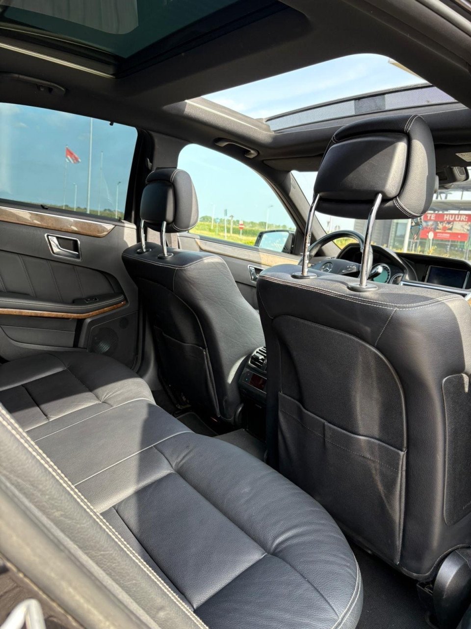 Mercedes-Benz E-klasse 3.5 E350CGI Sedan AUT 2011Zwart