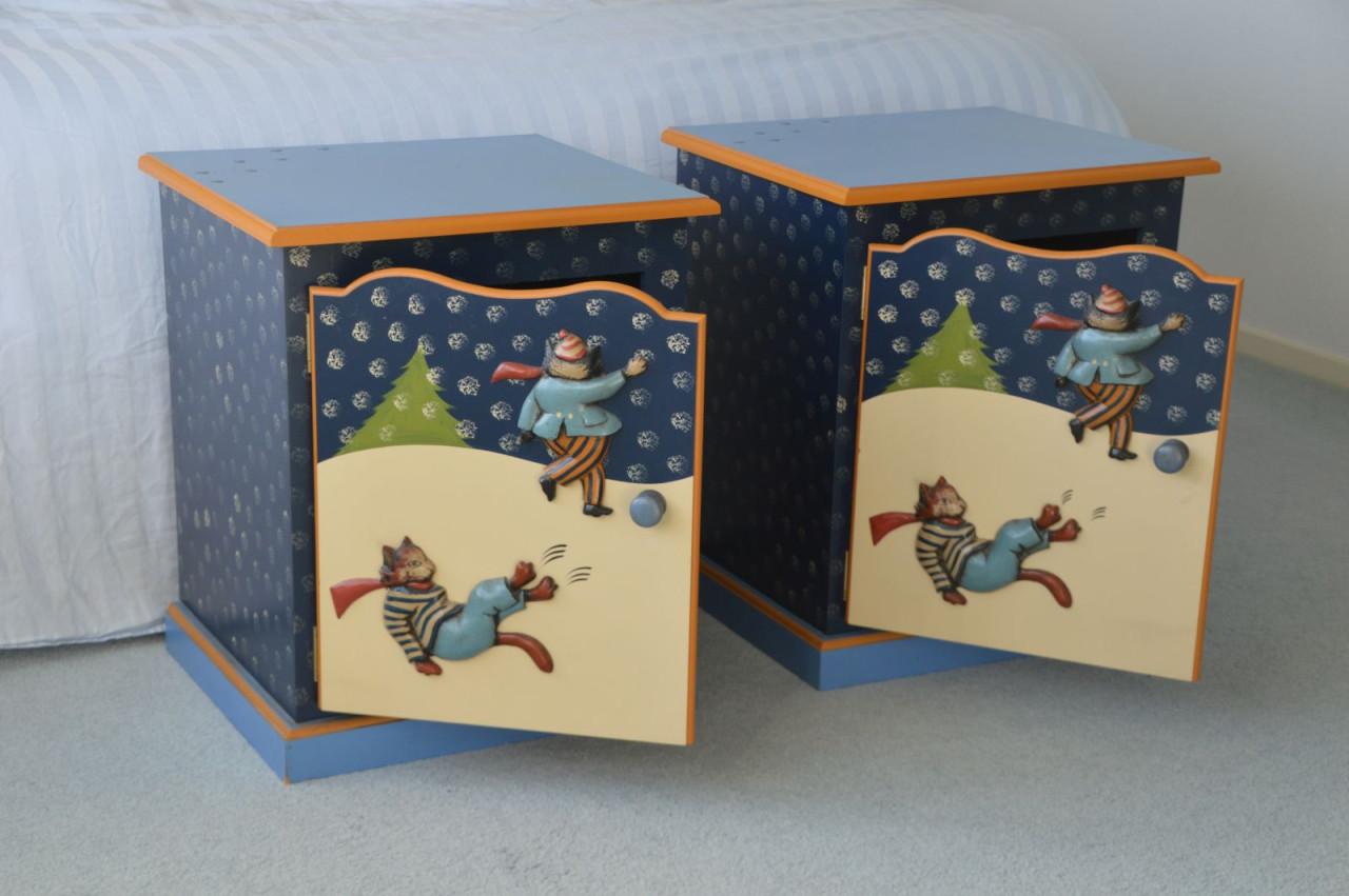 Unieke handbeschilderde nachtkastjes