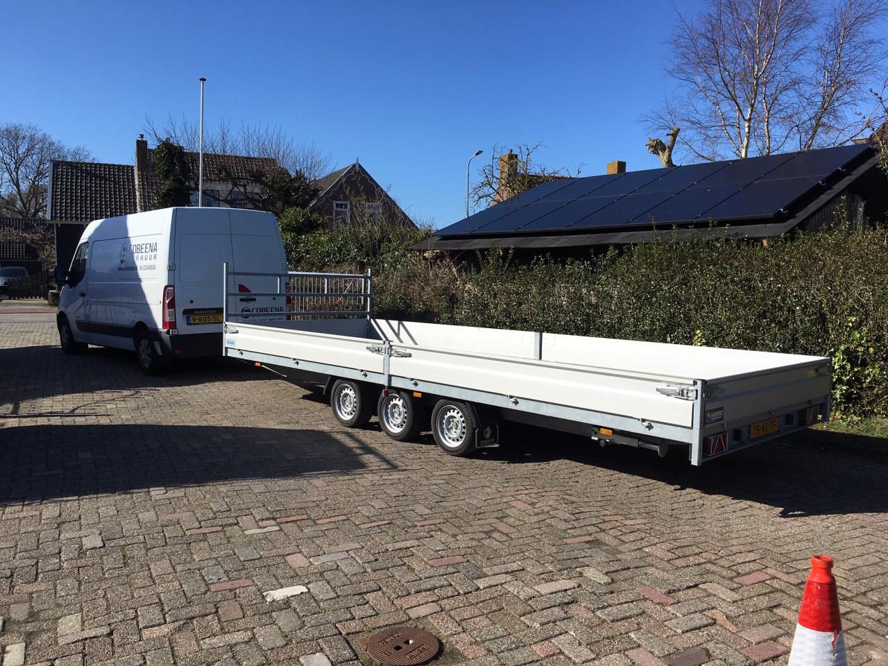 Te Huur: Grote aanhangwagen.
