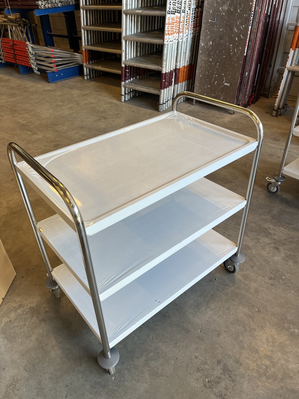 Te koop of te huur: SARO serveerwagen trollymodel 3-laags heavy-duty 80kg
