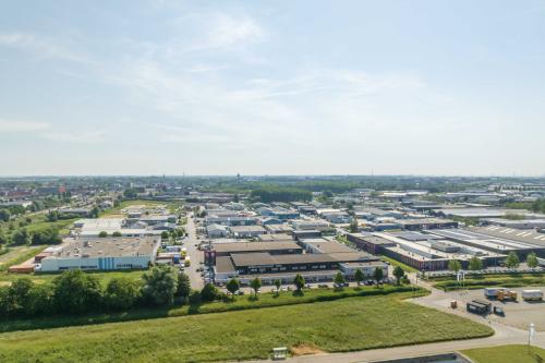 TE HUUR | Kantoorruimte met een uitstekende ligging in Goes