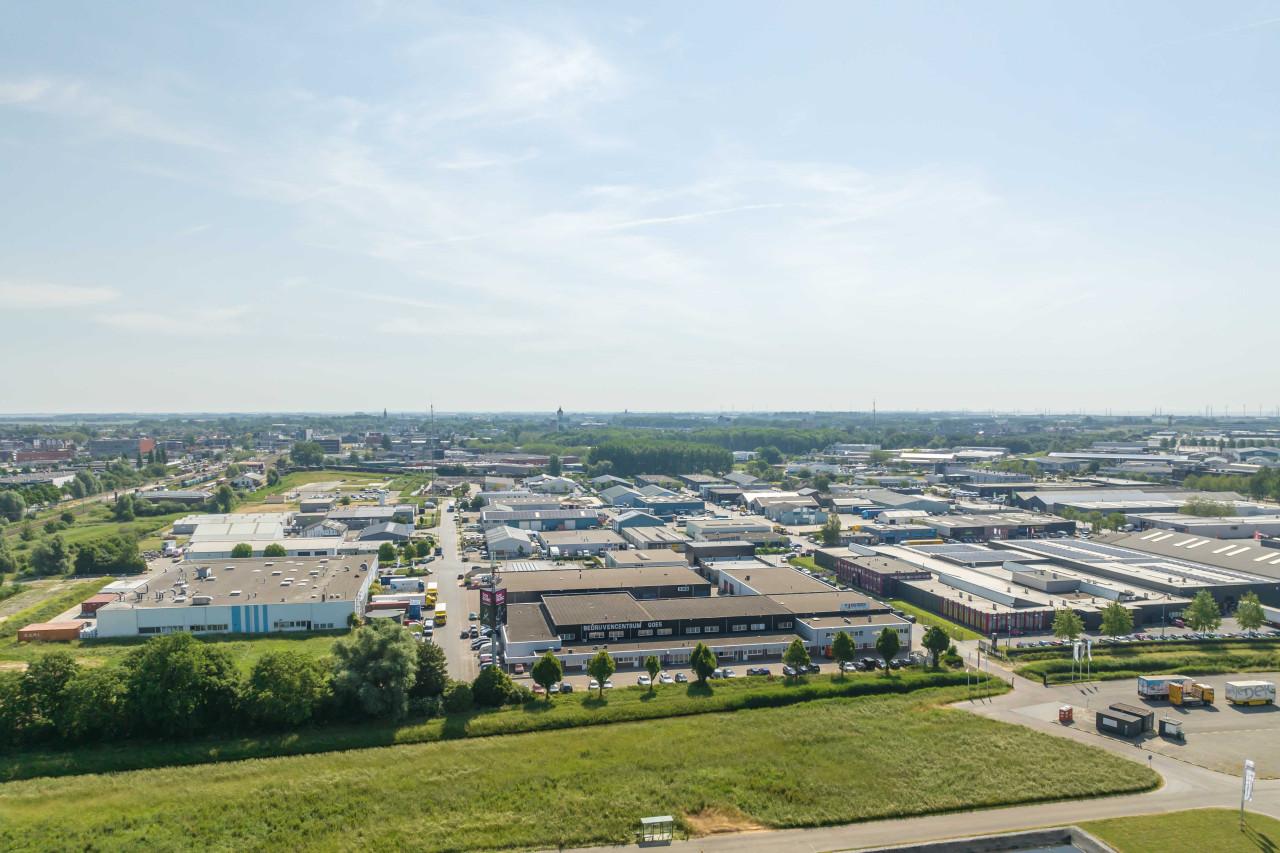 TE HUUR | Kantoorruimte met een uitstekende ligging in Goes