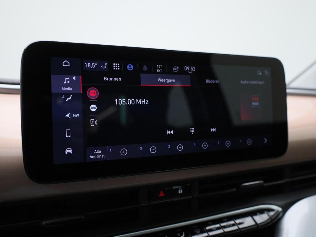 Fiat 500e icon 42 kwh | panoramadak | apple carplay / android auto | climat