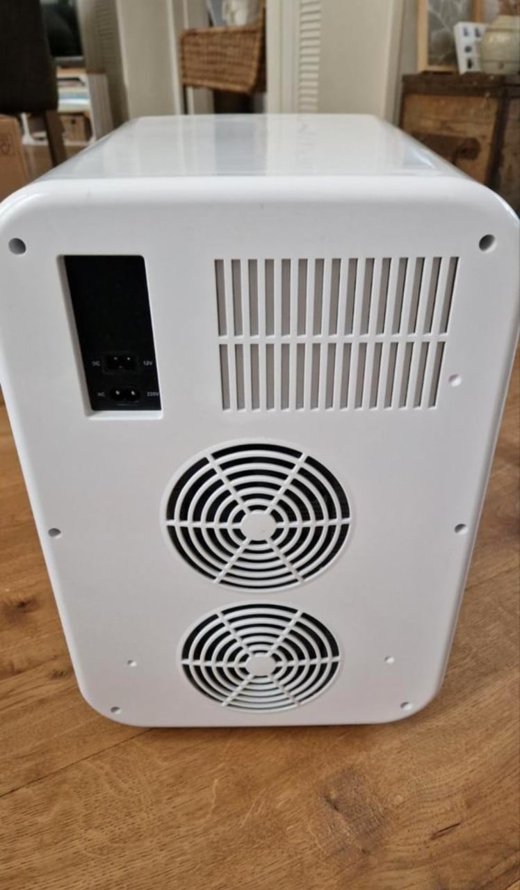 Vevor mini koelkast, kan ook verwarmen / 220 en 12 V / 20 liter