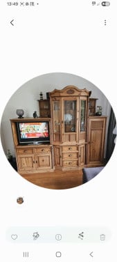 Wandmeubel met tv kast en vitrinekast