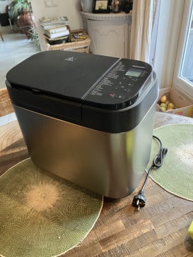 Panasonic SD-YR2550 De best geteste klassieker broodbakmachine 1x gebruikt