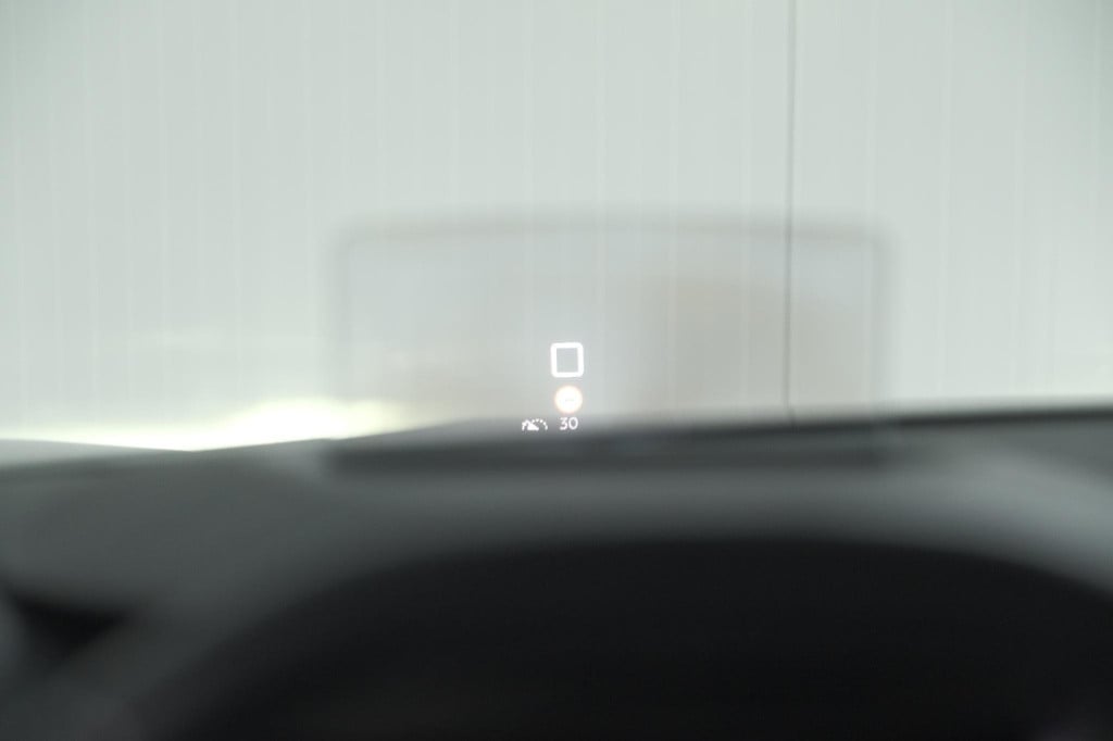 Citroen C4 puretech 131 eat6 shine | camera | head-up display | navigatie |