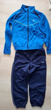 Trainingspak maat 116 €3,-