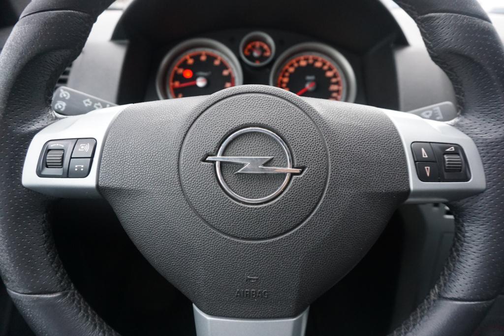 Opel Astra gtc 1.6 sport airco / cruise / elektr. ramen / trekhaak / nap