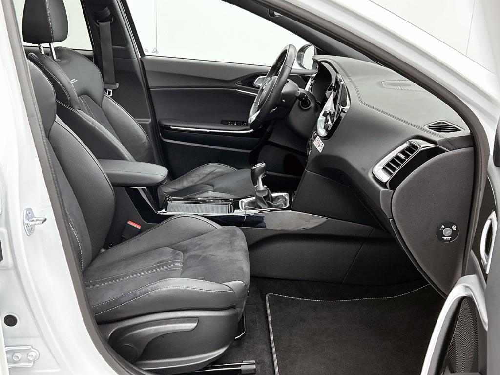 Kia Ceed Sportswagon 1.5 t-gdi gt-line | grote laadruimte | half-leder | pa