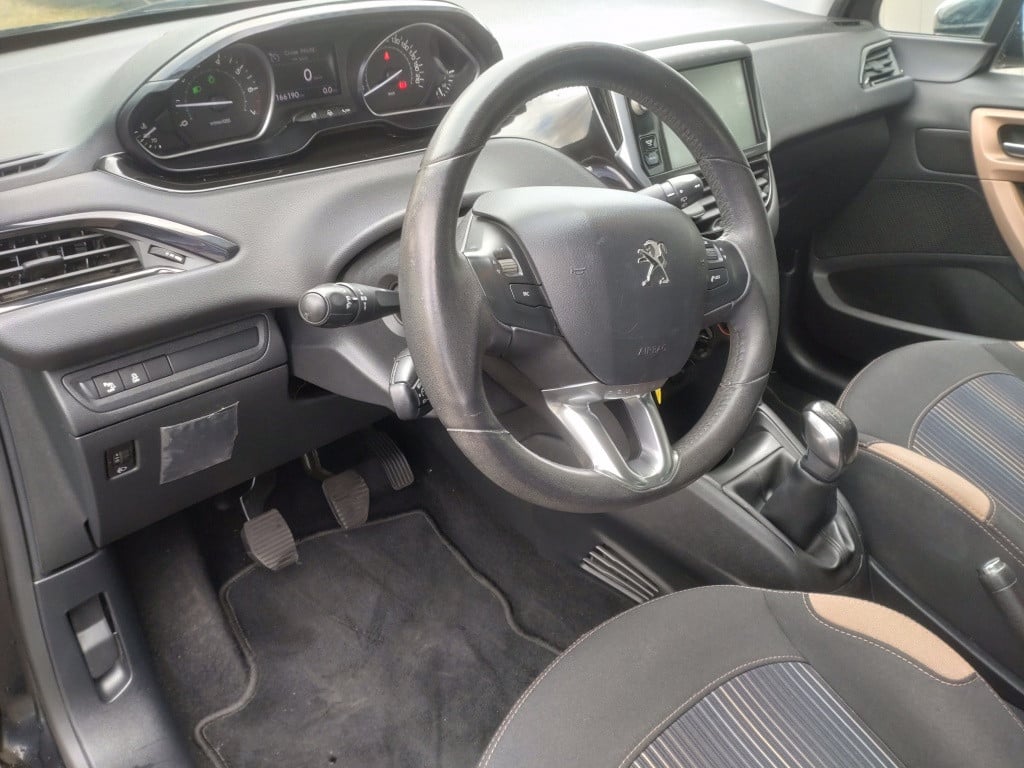 Peugeot 208 1.2 vti urban soul