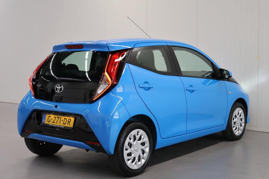 Toyota Aygo 1.0 vvt-i x-play ltd