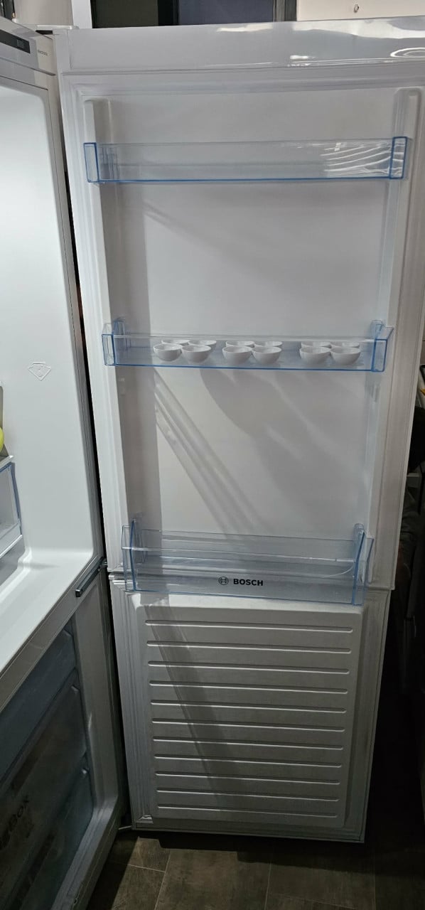 Keuken set koelkast en fornuis in prima staat