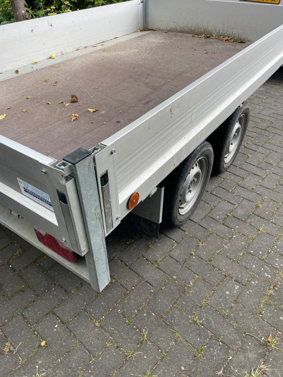 Tandemas kip aanhangwagen