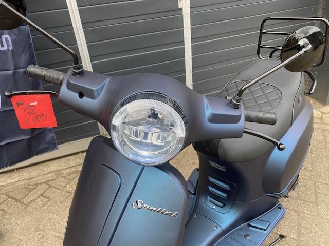 Nieuwe scooters santini capri euro 5 nu 1799 euro direct leverbaar