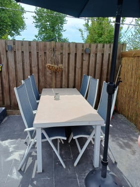 Tuintafel + 6 stoelen
