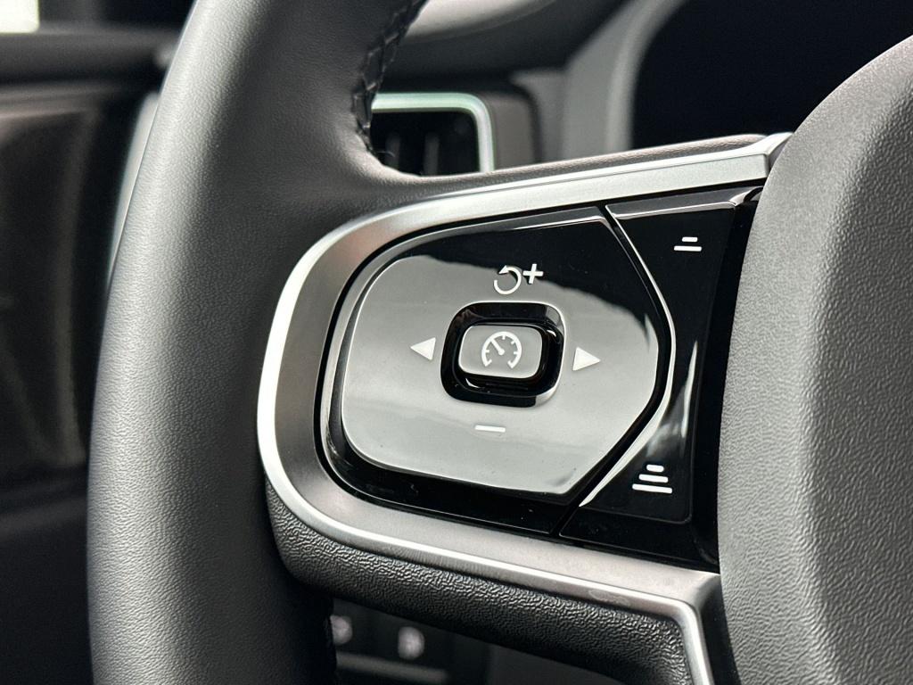 Volvo XC60 t6 398pk recharge ultra black edition| pano| 360camera| trekhaak