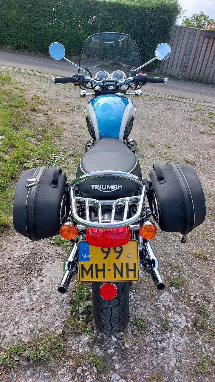 Triumph Bonneville T100