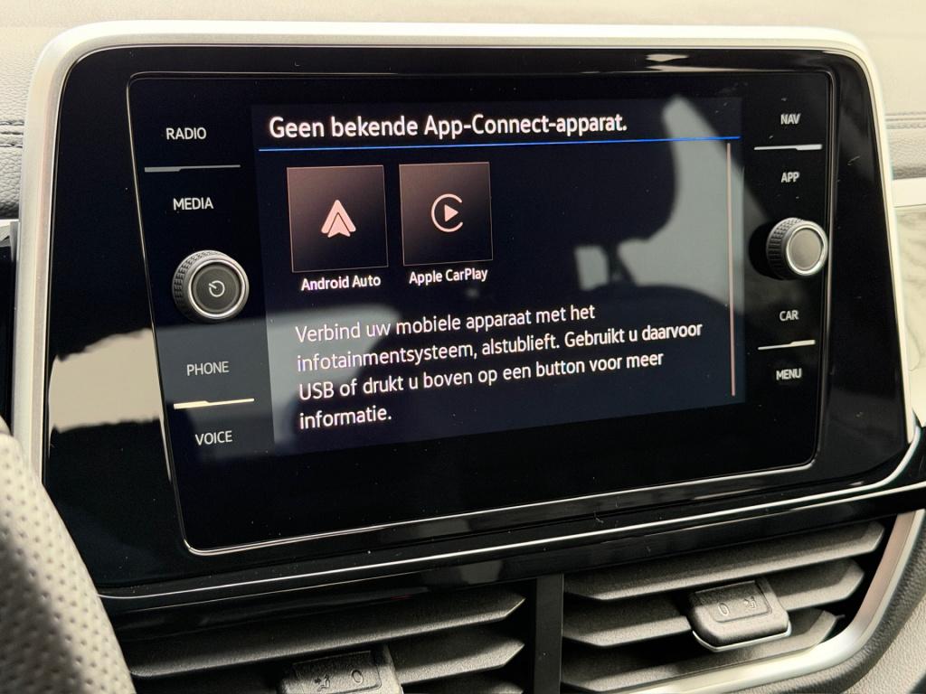 Volkswagen T-roc 1.5 tsi 150pk dsg r-line | camera | keyless | elek. achter