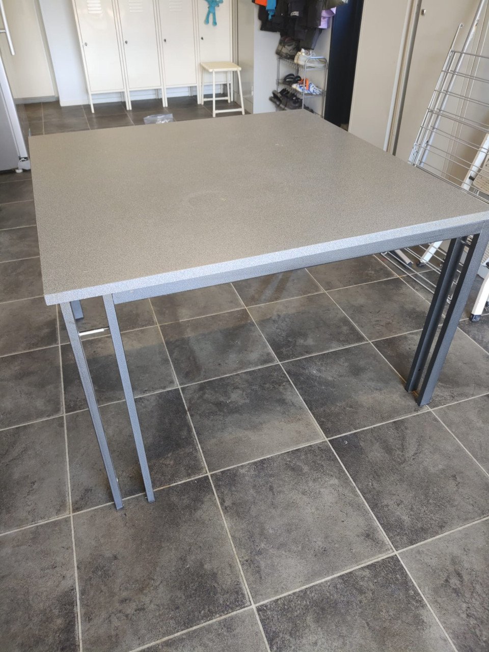 Eetkamertafel - GRATIS