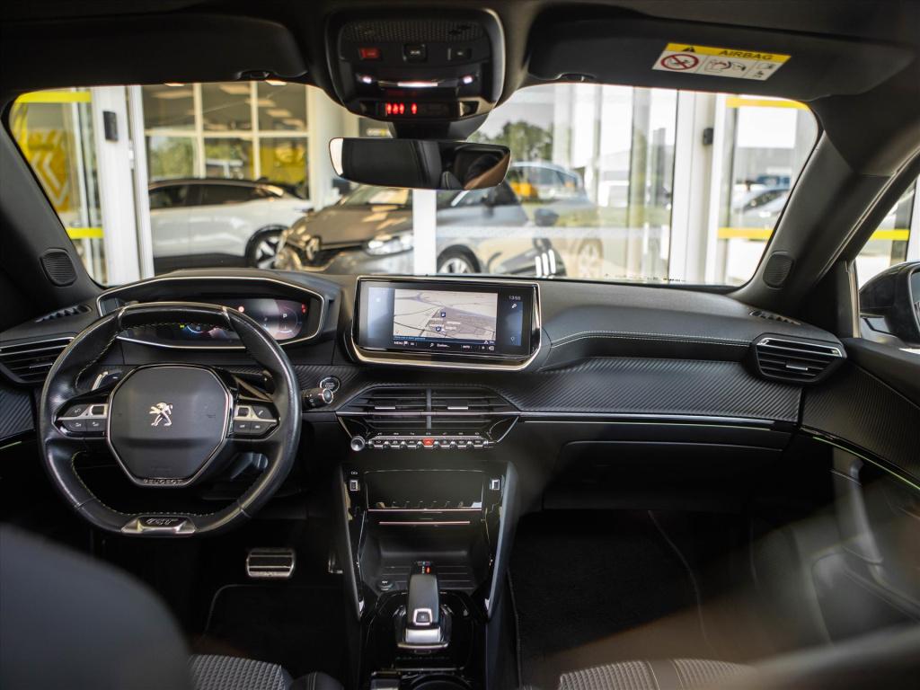 Peugeot 2008 1.2 puretech 130pk eat8 gt-line