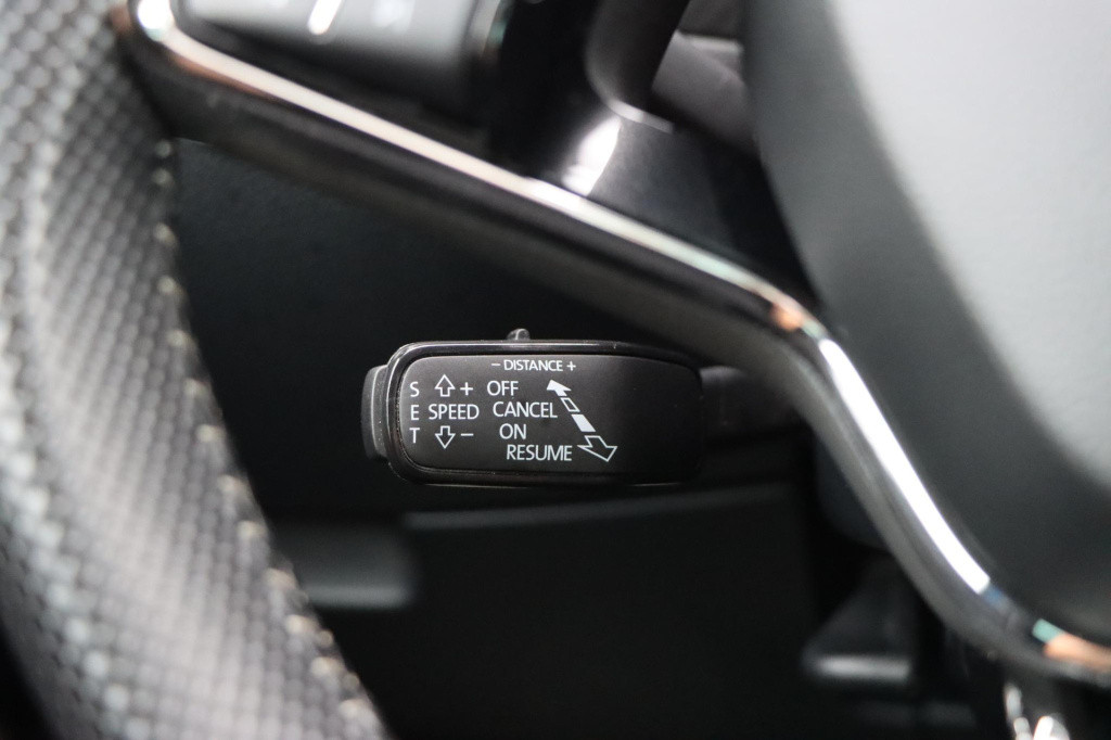 Skoda Superb 1.4 tsi iv sportline business 218pk dsg6