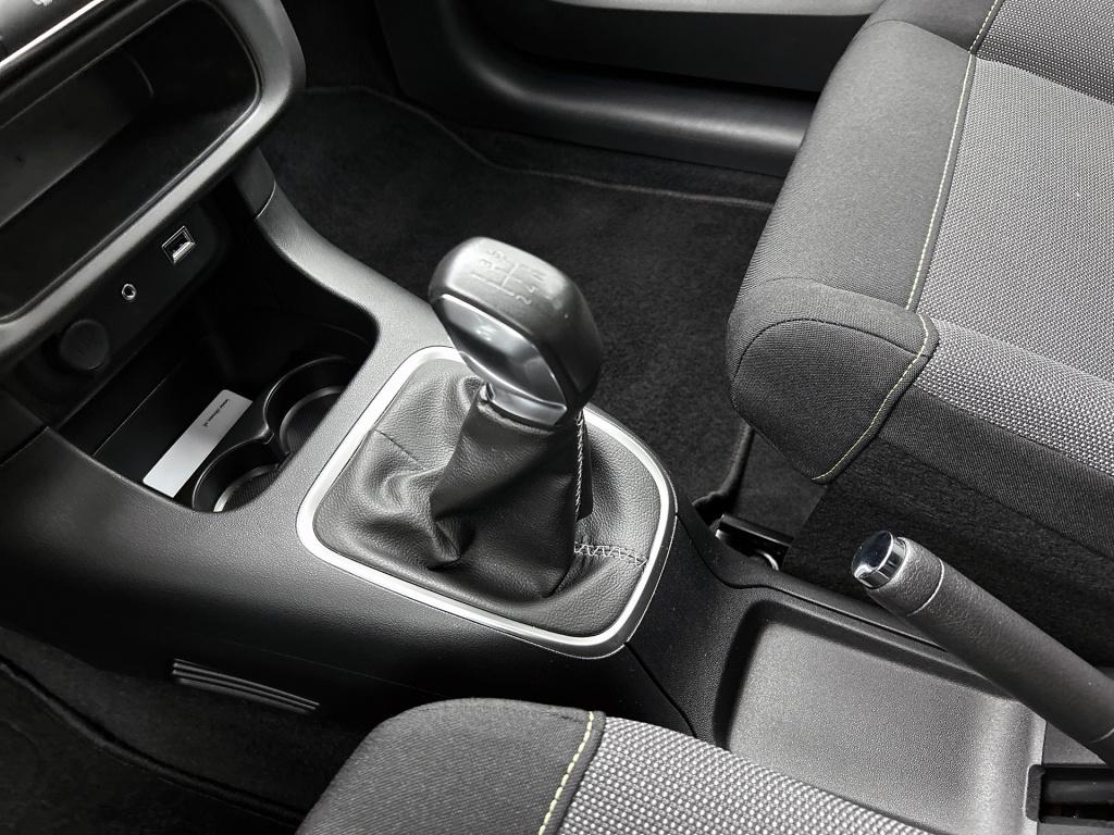 Citroen C3 110 pk shine | rijklaar | camera | navigatie | 17" lmv |