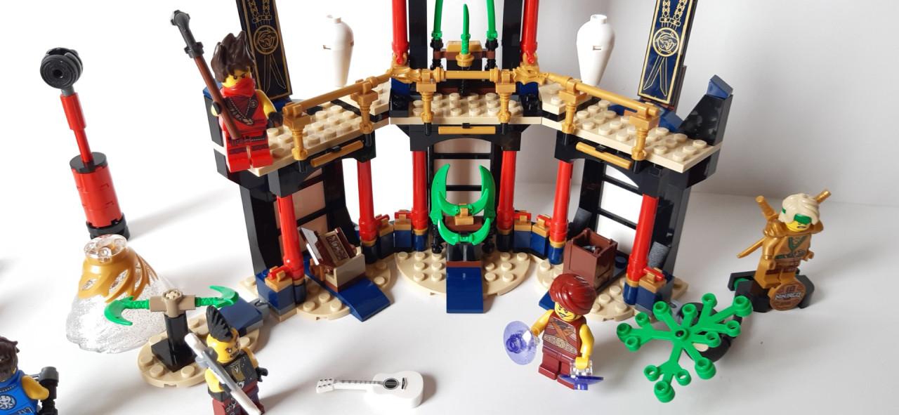 Lego Ninjago 71735: Toernooi der Elementen met alle 7 minifiguren!