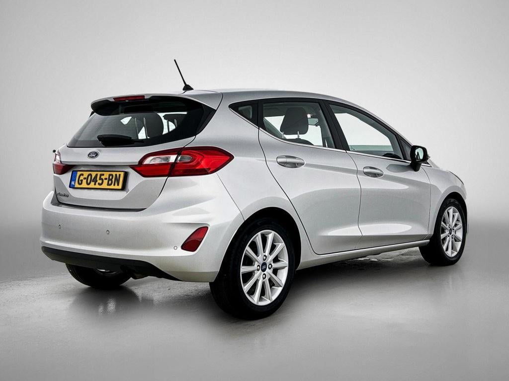 Ford Fiesta 1.1 trend | parkeer sensoren | lmv | bluetooth | dab | airco | 