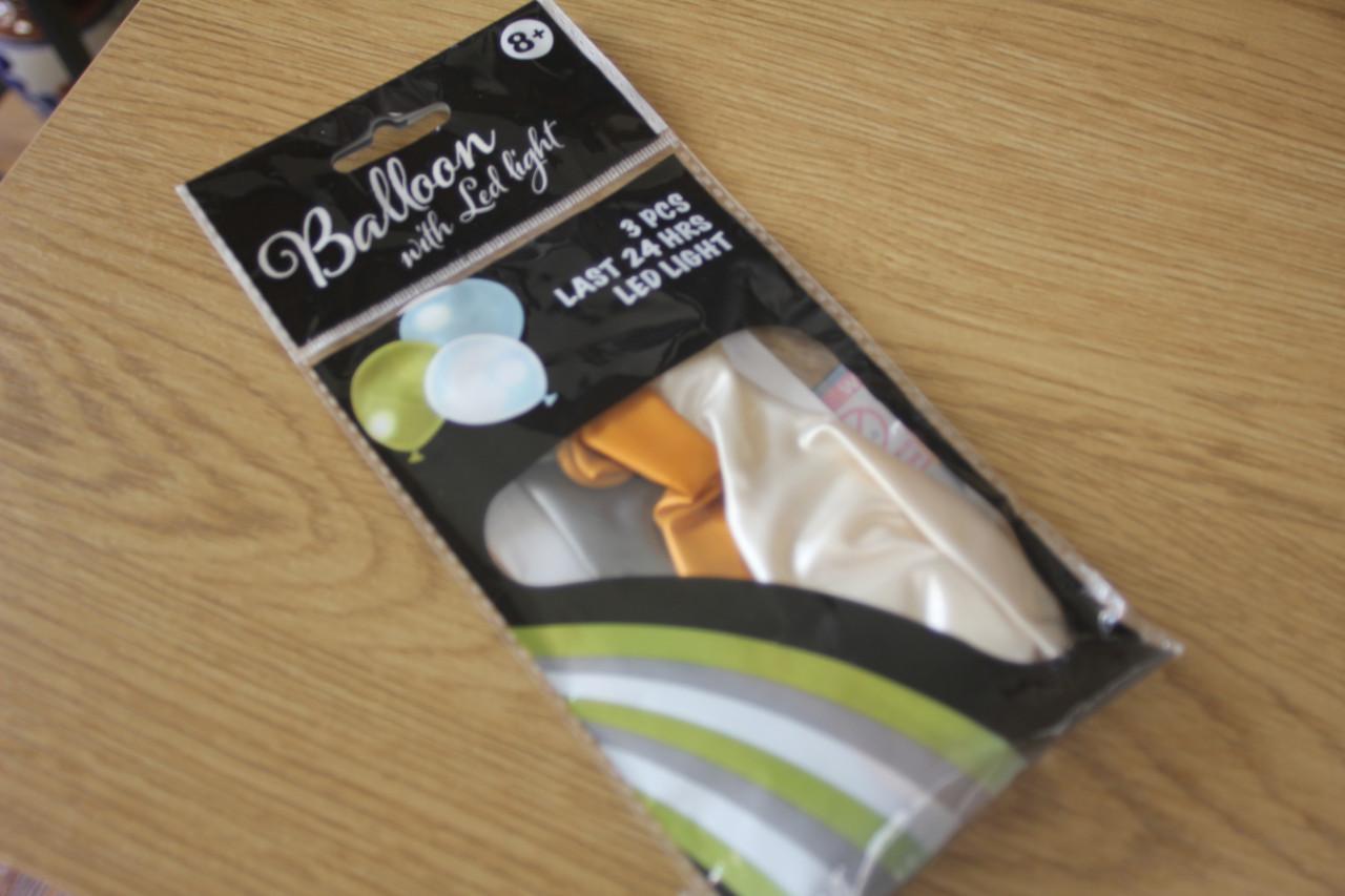 Happy birthsday vlaggen,, ballonnen of slingers