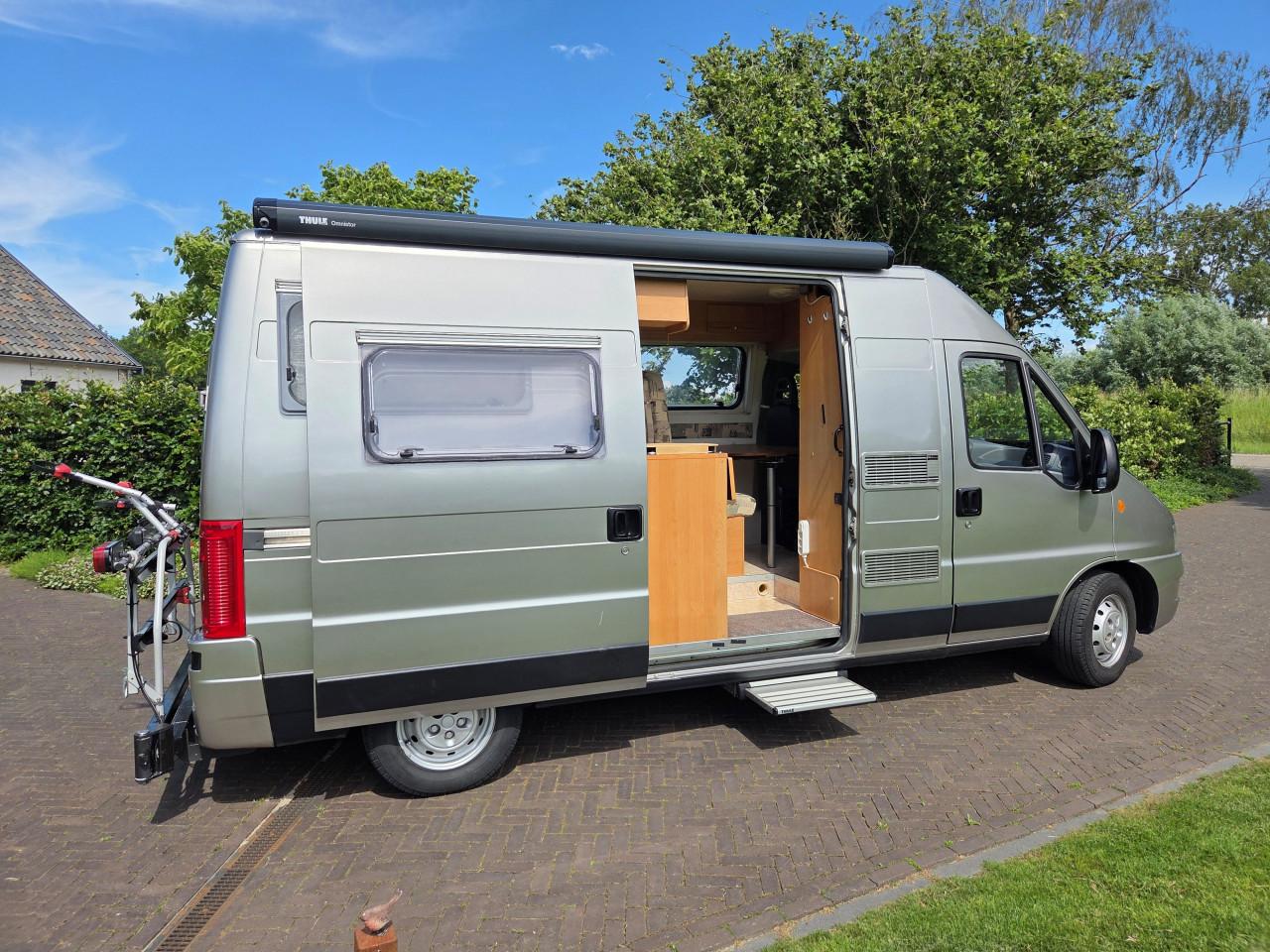 Buscamper Fiat Ducato Adria Twin uit 2003 134.000 km