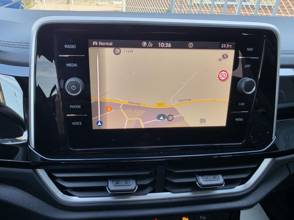 Volkswagen T-roc 1.5 tsi r-line | virtuel | clima | navi | parkassist | iq 