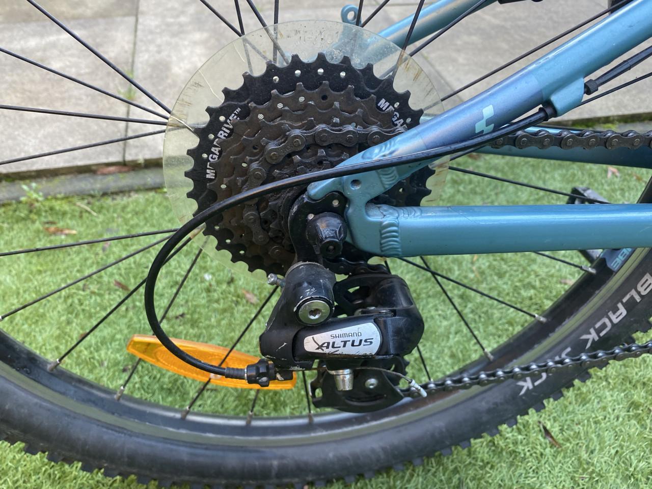 Cube acid race allroad 24 inch