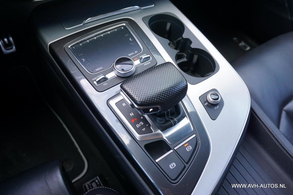 Audi Q7 3.0 tdi e-tron quattro sport