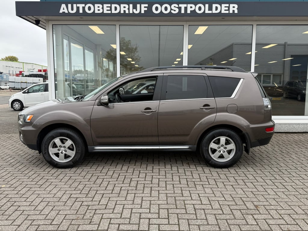 Mitsubishi Outlander 2.0 intro edition
