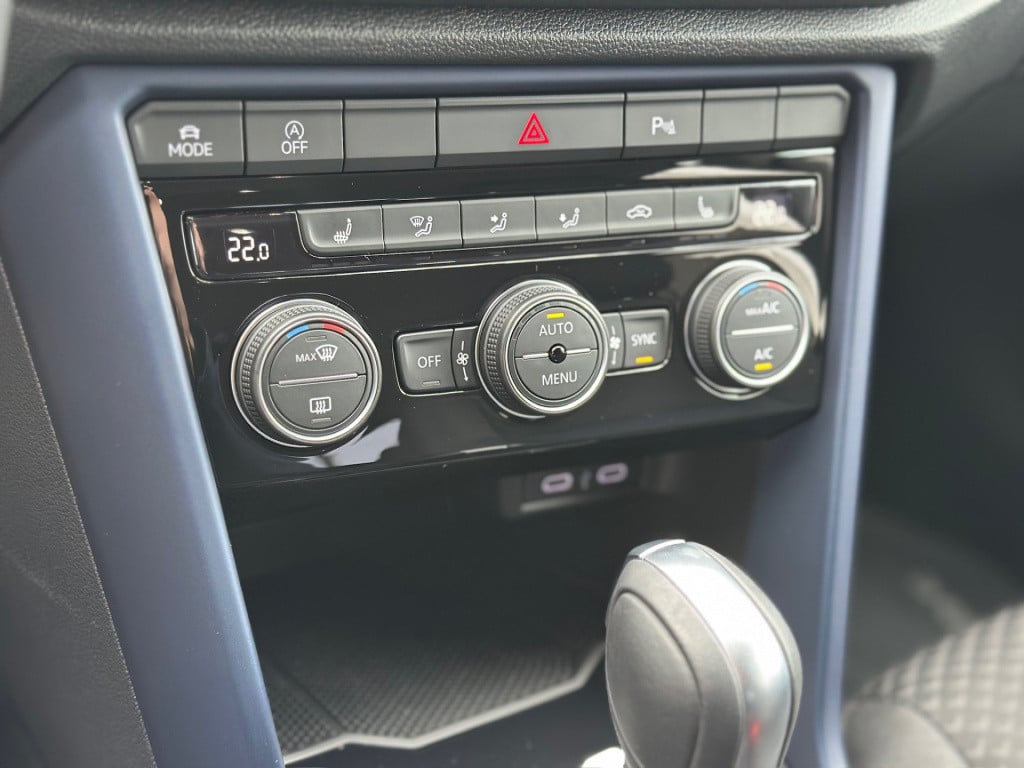 Volkswagen T-roc 1.5 tsi 150pk dsg united | led | camera | virtual cockpit 