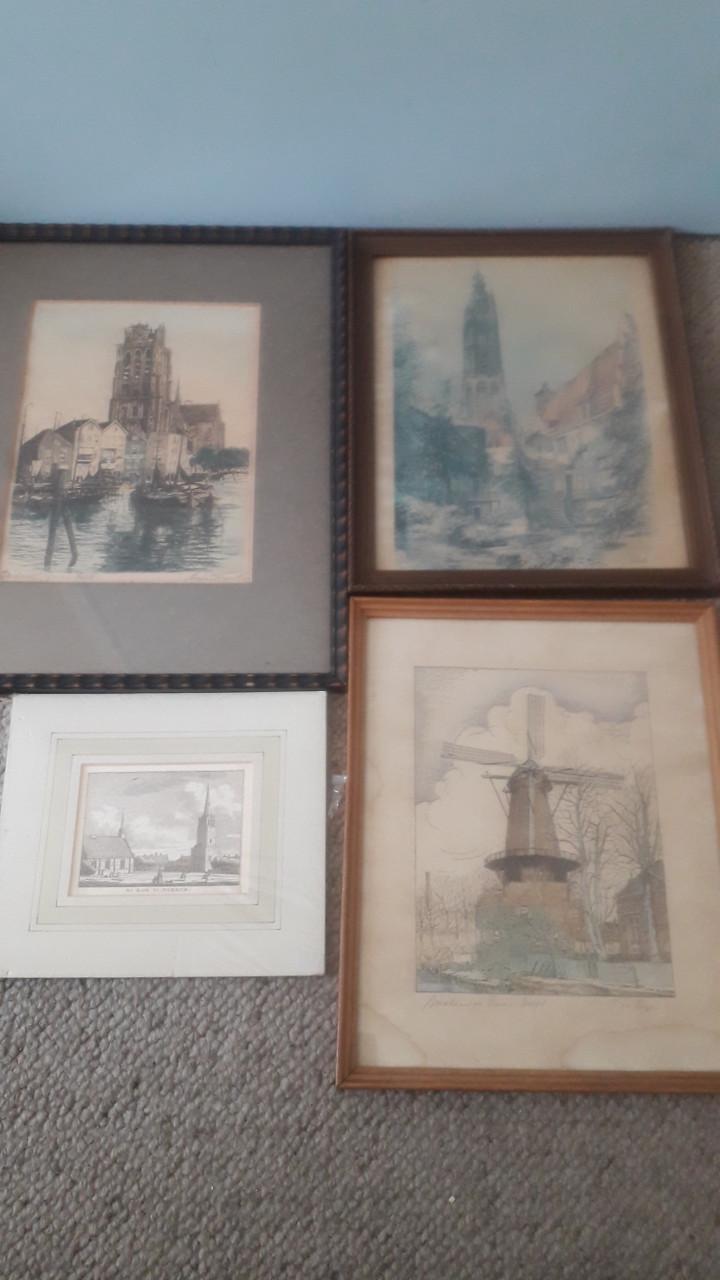 Partij tekeningen en schilderijtjes